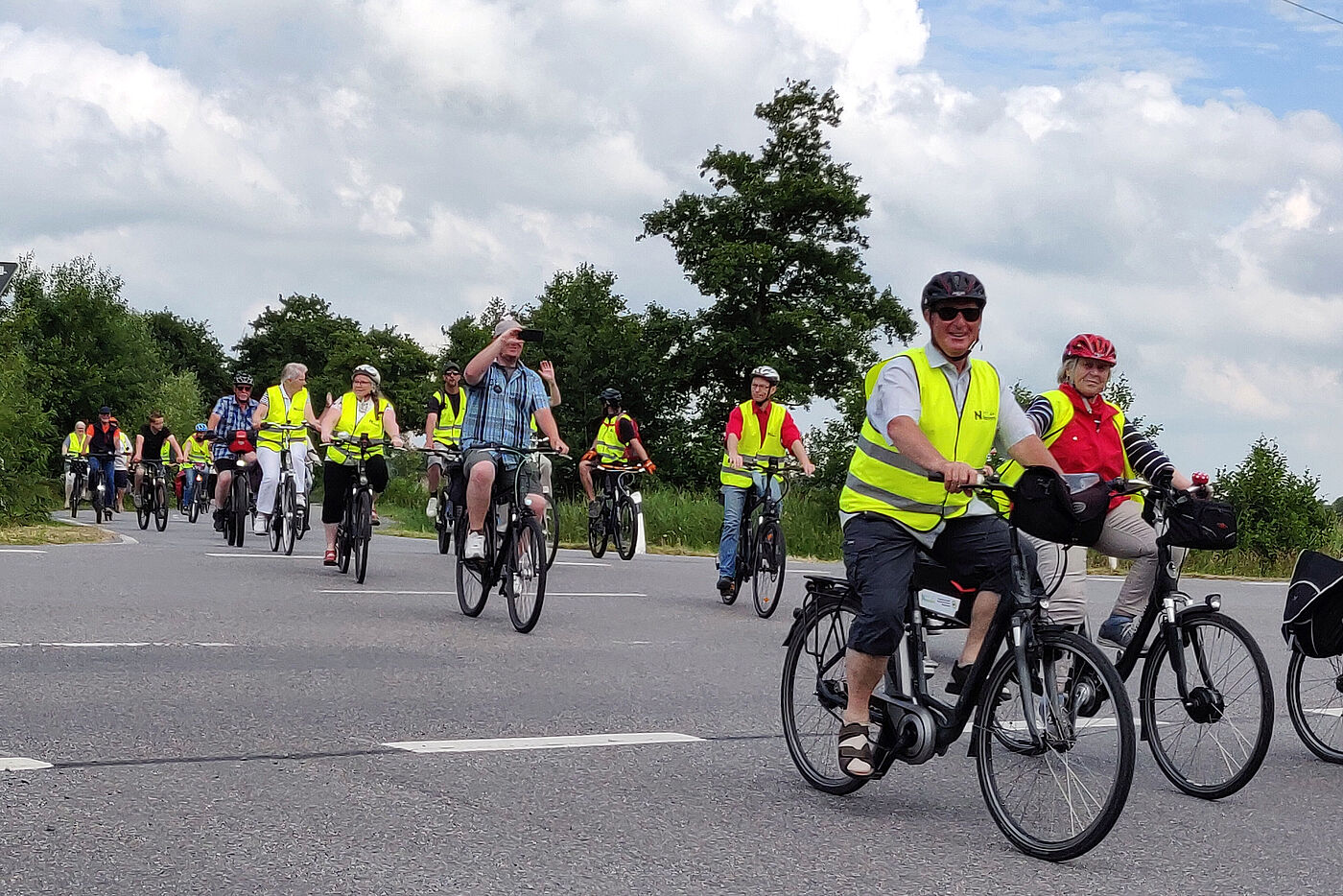 Tag des Fahrrads 2022 - Querung der Umgehungsstraße B 72