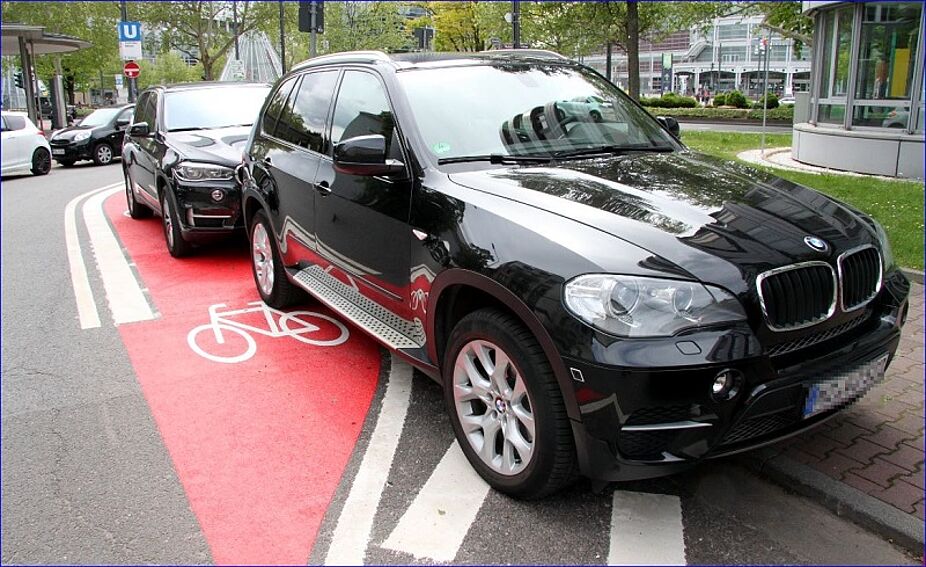 Parken auf Schutzstreifen Parken auf Schutzstreifen